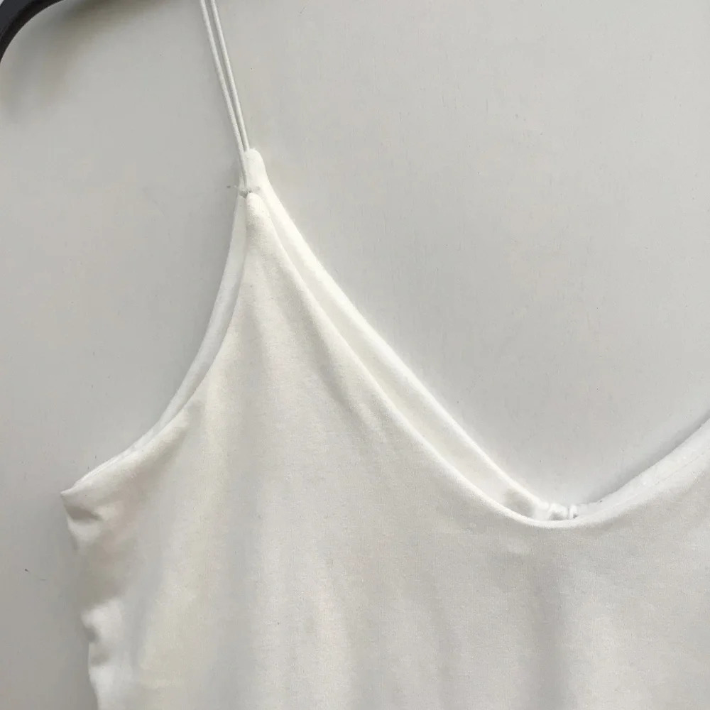 Gaze solid and bright white body suit one piece. Size Medium.  C190​​​​​​ - Picture 3 of 6